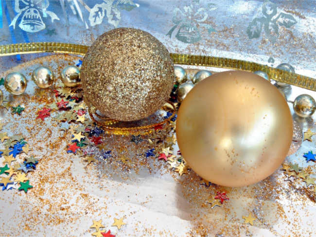 christmas-festive-ornaments-designs
