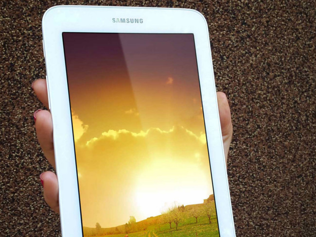 Samsung Galaxy Tab 3 PSD Mockup Free